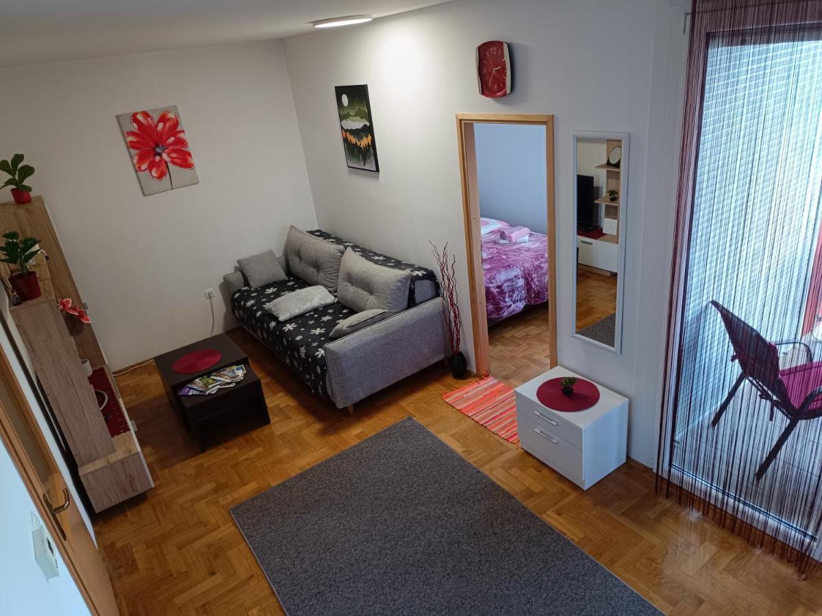 Apartman Ante Gospic Bagian luar foto